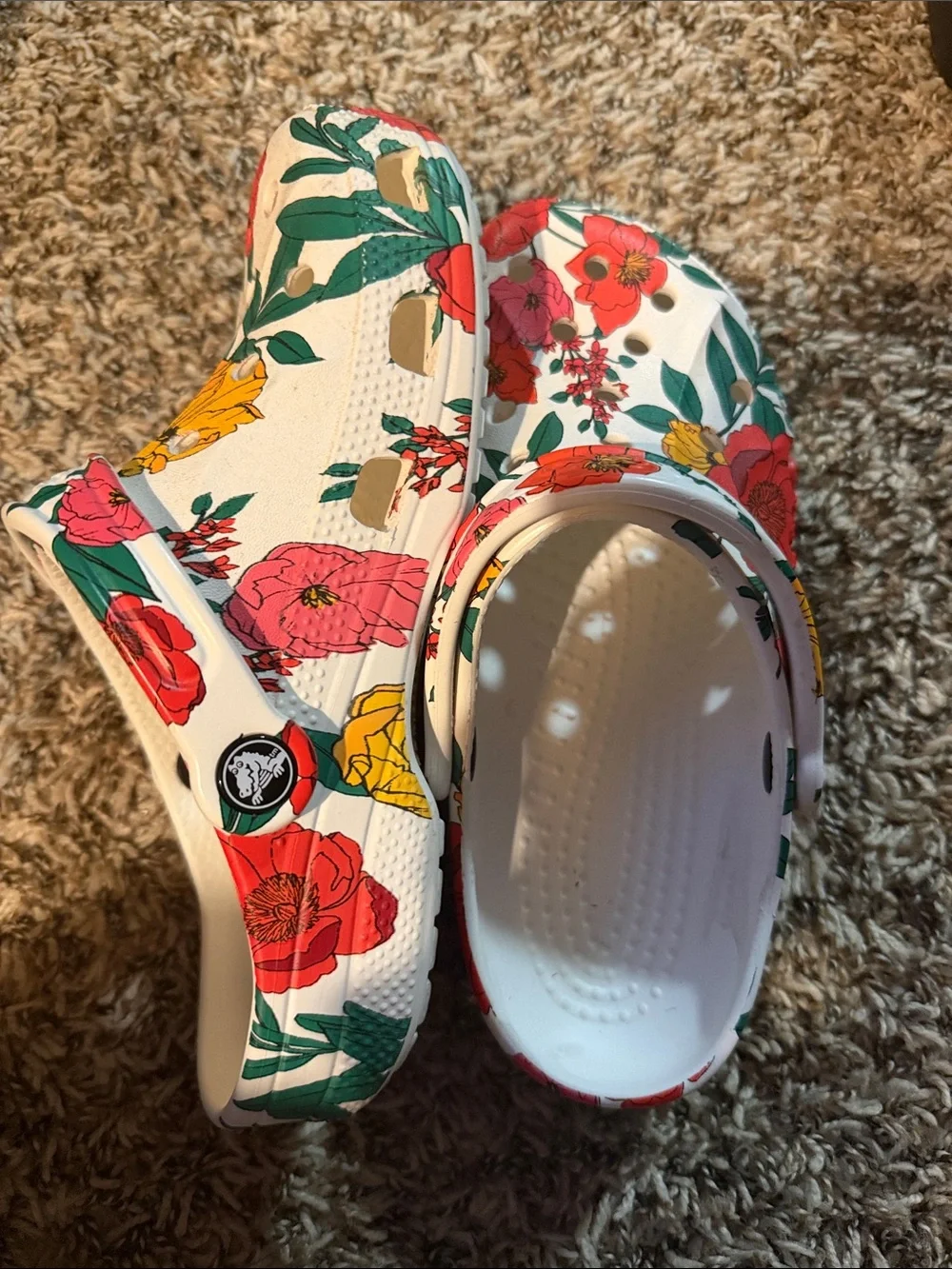 CROCS Women’s Floral Clog - Picture 3 of 3